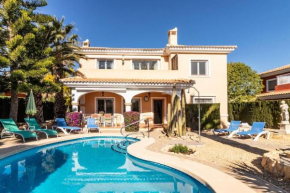 Villa Henri spacious 6P villa with private pool